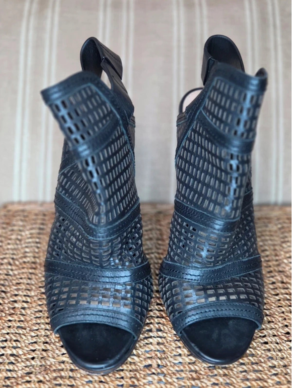 Vince Camuto Emmbell Leather Heels